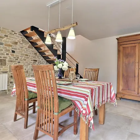 L'auge Bleue Holiday home Erce-en-Lamee